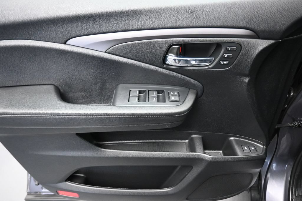Used 2021 Honda Pilot EX-L image 10