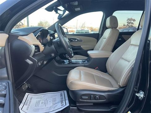 Certified 2023 Chevrolet Traverse Premier w/ LPO, 'HIT The Road' Package image 11