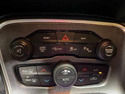 Used 2016 Dodge Challenger R/T Scat Pack RWD image 24