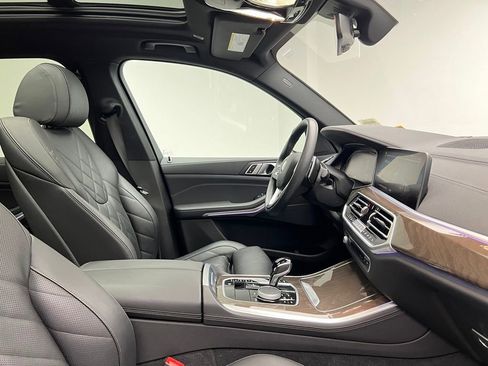 Certified 2023 BMW X5 xDrive40i w/ Premium Package AWD/4WD image 6