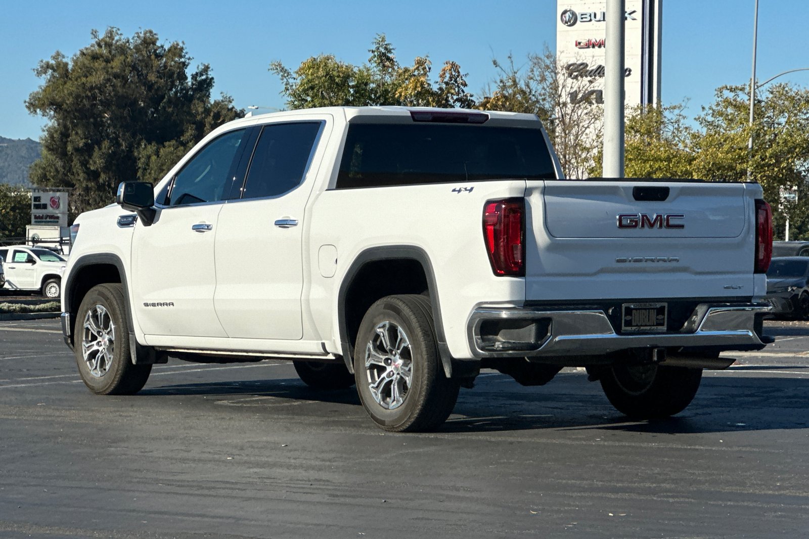 Used 2026 GMC Sierra 1500 SLT AWD/4WD image 6