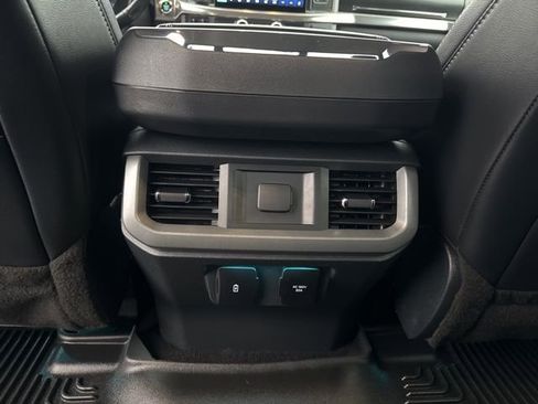 Used 2021 Ford F150 Lariat image 31