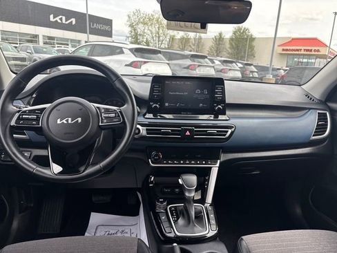 Used 2023 Kia Seltos S AWD/4WD image 15