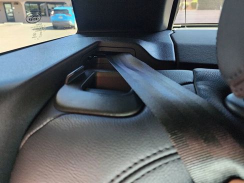 Used 2023 Land Rover Range Rover Evoque R-Dynamic S image 69