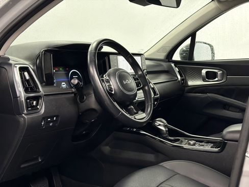 Used 2023 Kia Sorento SX image 15