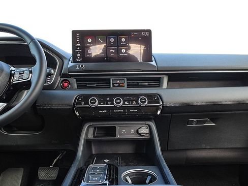 New 2026 Honda Pilot Touring image 14