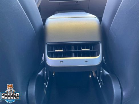 Used 2022 Tesla Model 3 Performance AWD/4WD image 34