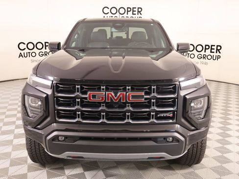 Used 2024 GMC Canyon AT4 w/ Technology Package AWD/4WD image 9
