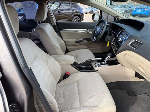 Used 2013 Honda Civic Hybrid Sedan image 17
