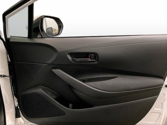 Used 2025 Toyota Corolla LE FWD image 23