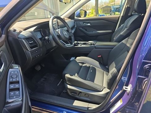 Used 2023 Nissan Rogue SV w/ SV Premium B Package AWD/4WD image 39