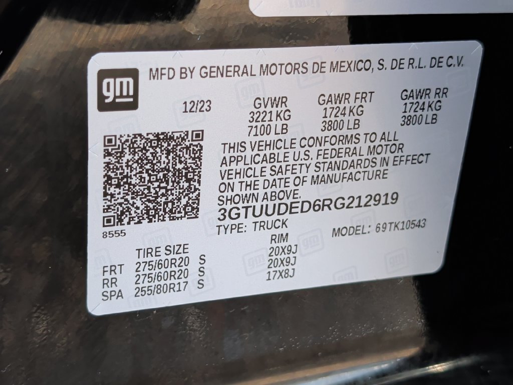 Used 2024 GMC Sierra 1500 SLT w/ SLT Premium Plus Package AWD/4WD image 40
