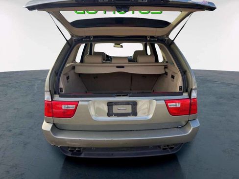 Used 2006 BMW X5 4.4i image 12