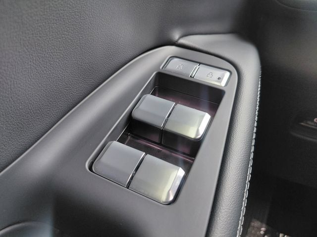 Used 2026 Lincoln Navigator Reserve w/ Jet Appearance Package AWD/4WD image 23
