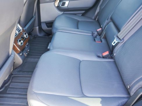 Used 2020 Land Rover Range Rover HSE image 23