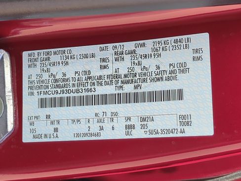 Used 2013 Ford Escape Titanium w/ Parking Technology Pkg image 33