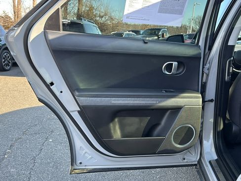Used 2023 Hyundai Ioniq 5 Limited image 23
