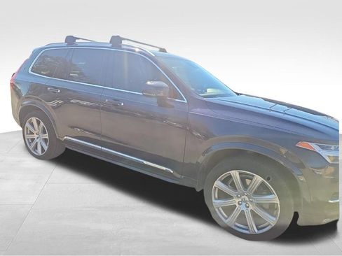 Used 2017 Volvo XC90 T6 Inscription w/ Vision Package image 4
