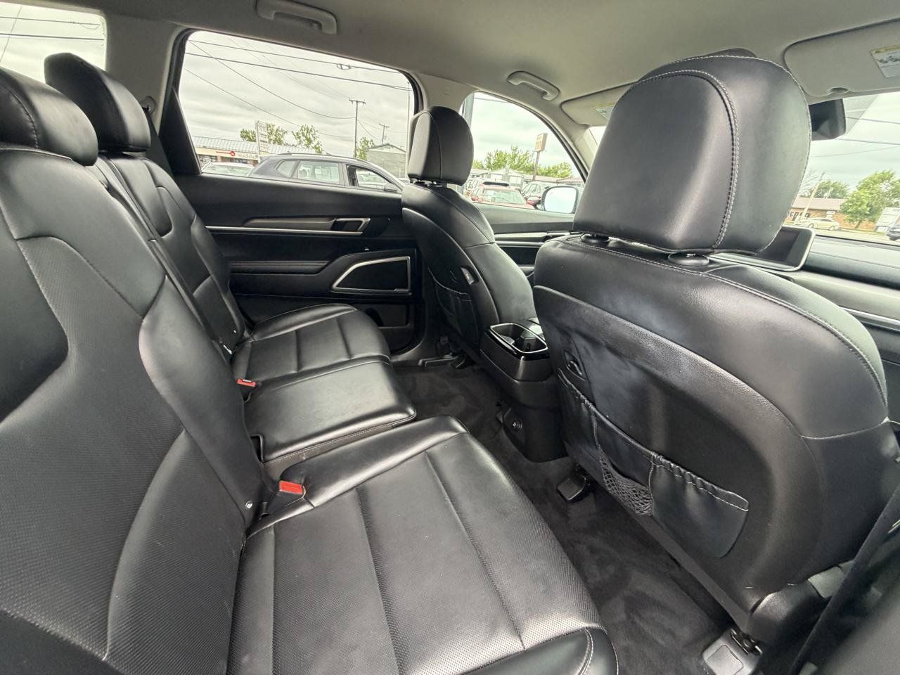 Used 2022 Kia Telluride LX AWD/4WD image 14