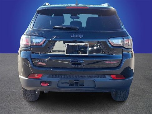 Used 2024 Jeep Compass Trailhawk w/ Trailhawk Elite Group image 5