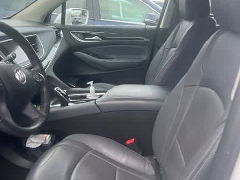 Used 2018 Buick Enclave Premium w/ Experience Buick Package image 8