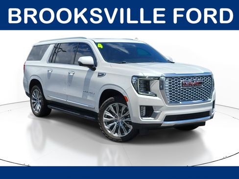 Used 2024 GMC Yukon XL Denali AWD/4WD image 1
