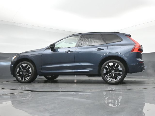 New 2027 Volvo XC60 B5 Plus AWD/4WD image 41
