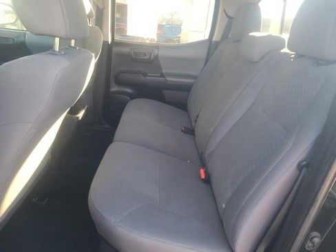 Used 2020 Toyota Tacoma SR image 13