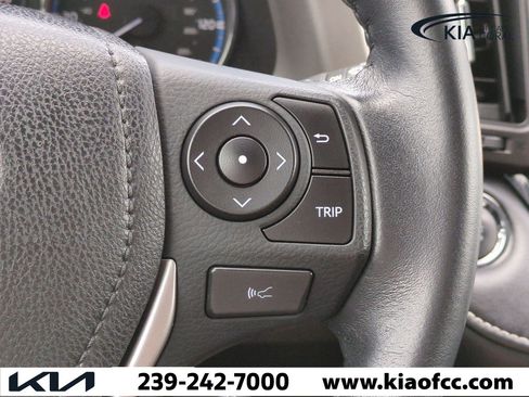 Used 2018 Toyota RAV4 Limited image 29