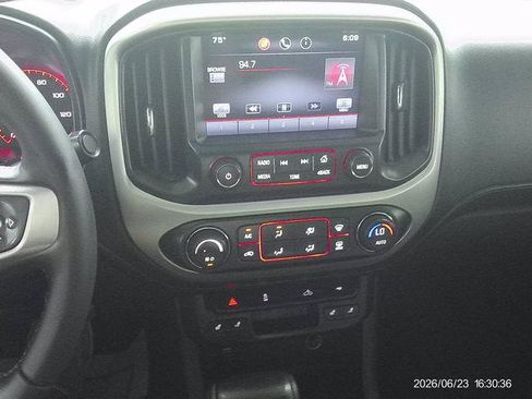 Used 2015 GMC Canyon SLT AWD/4WD image 12