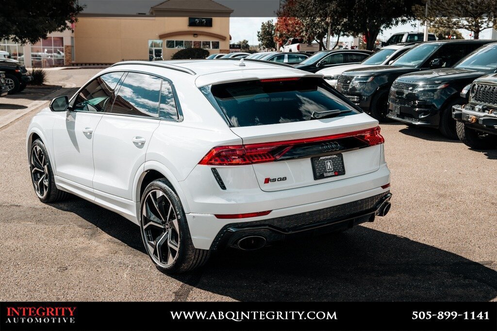 Used 2024 Audi RS Q8 AWD/4WD image 17