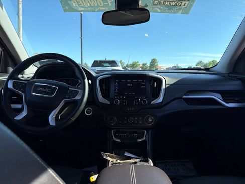 Used 2024 GMC Terrain SLT AWD/4WD image 15