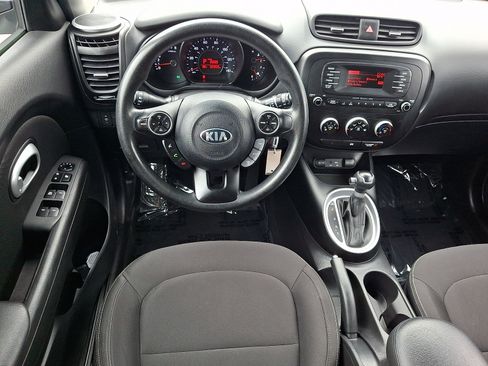 Used 2016 Kia Soul FWD image 11
