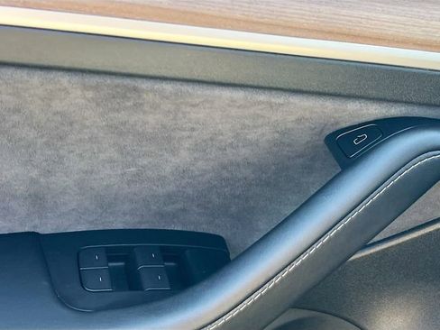 Used 2022 Tesla Model 3 Long Range image 17