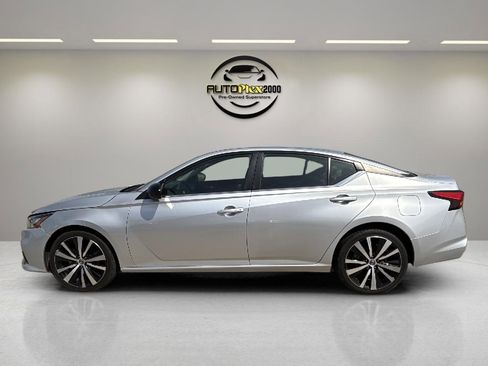 Used 2021 Nissan Altima 2.5 SR image 3