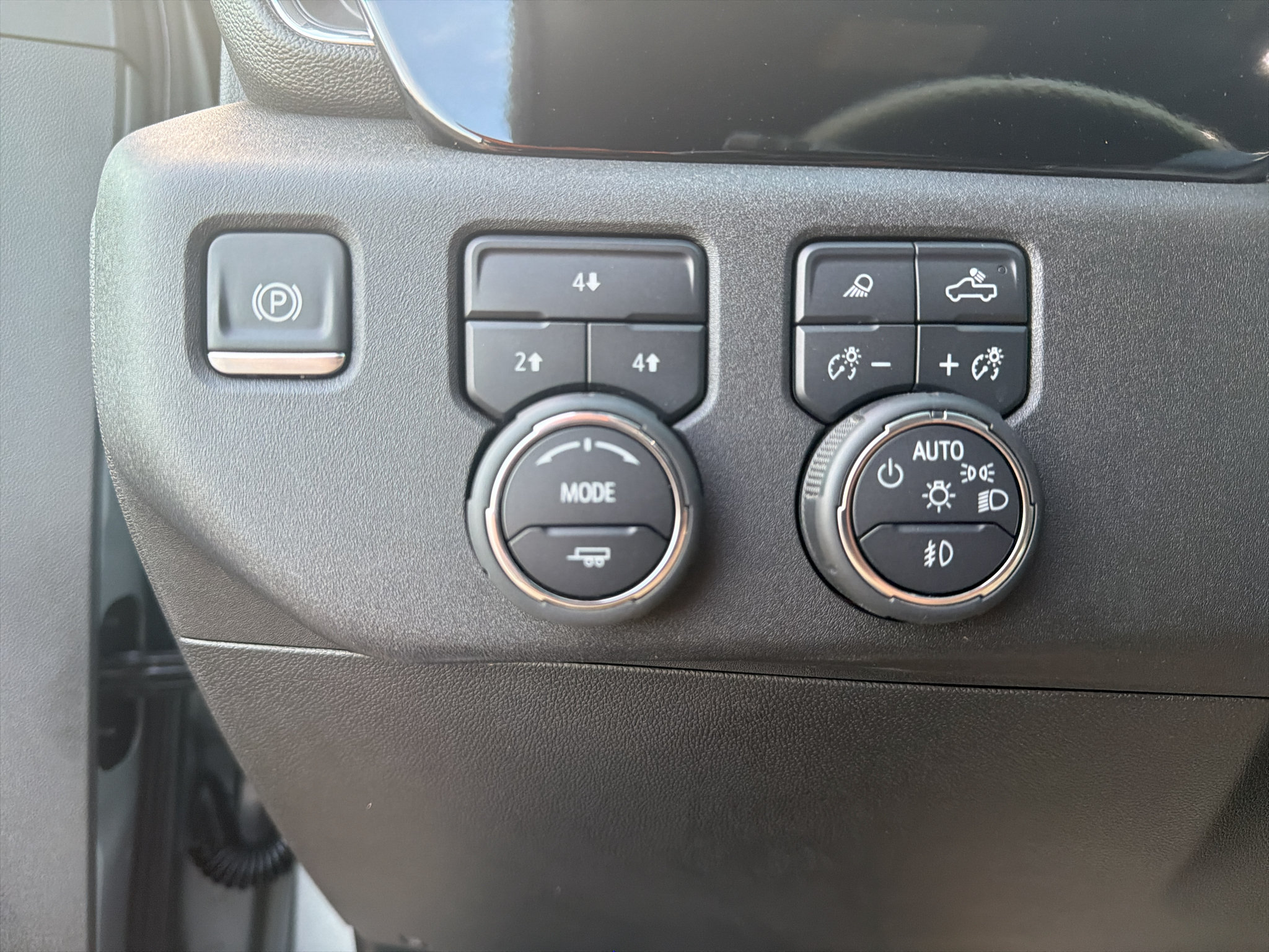 Used 2025 Chevrolet Silverado 3500 LT w/ All Star Edition AWD/4WD image 11