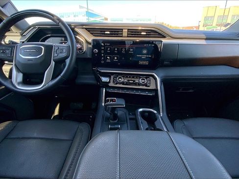 Used 2024 GMC Sierra 1500 Denali image 14