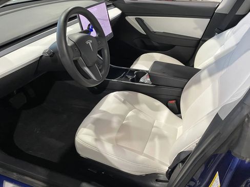 Used 2020 Tesla Model 3 Long Range image 10
