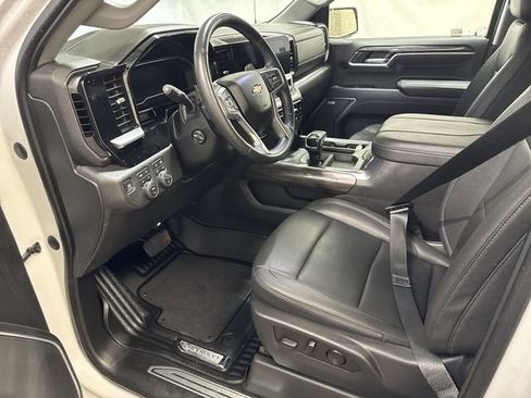 Used 2023 Chevrolet Silverado 1500 LTZ AWD/4WD image 11