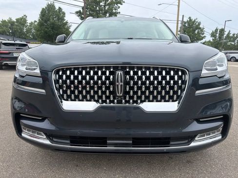 Used 2023 Lincoln Aviator Black Label w/ Class IV Trailer Tow Package AWD/4WD image 3
