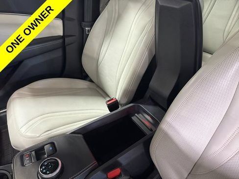 Used 2022 Ford Mustang Mach-E Premium RWD image 22