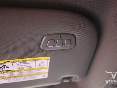 Used 2015 Ford F150 Lariat w/ Equipment Group 502A Luxury image 28