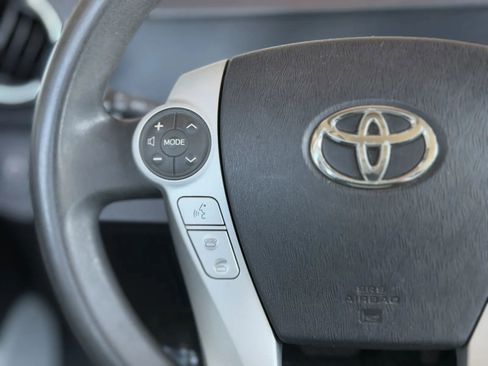 Used 2013 Toyota Prius C Three image 21