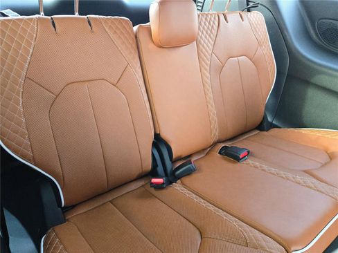 New 2026 Chrysler Pacifica Pinnacle image 12