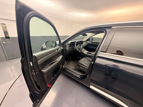 Used 2024 Hyundai Palisade SEL w/ Premium Package FWD image 8