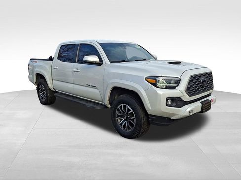 Used 2022 Toyota Tacoma TRD Sport image 1