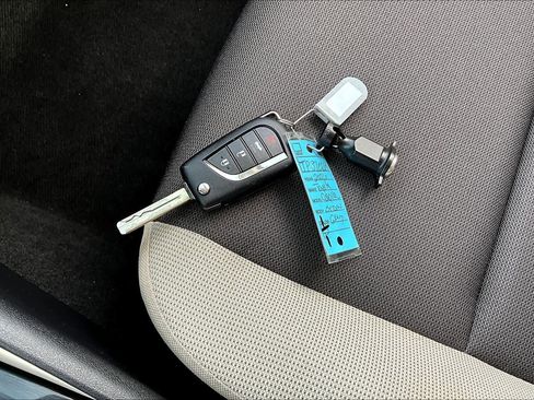 Used 2026 Toyota Corolla LE image 14