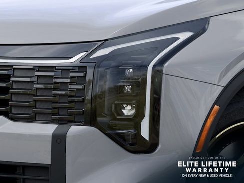 New 2026 Kia Sportage EX FWD image 11