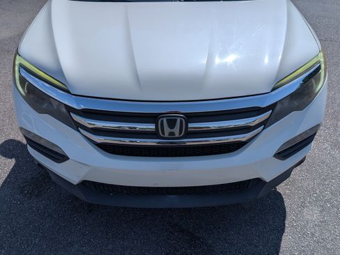 Used 2016 Honda Pilot EX image 12