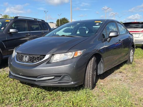 Used 2013 Honda Civic LX image 3